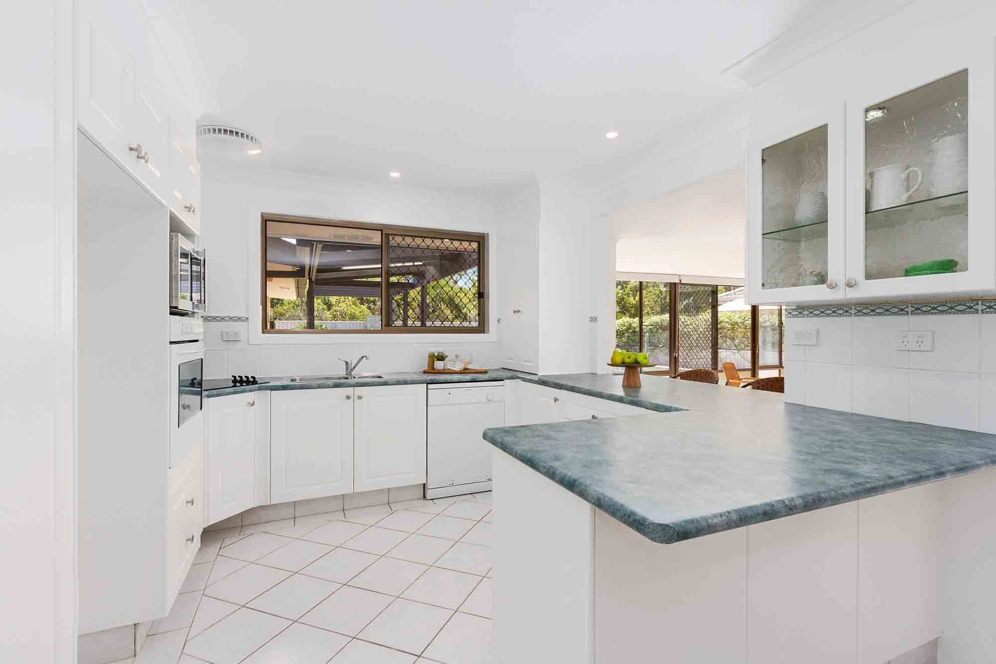 2 Girua Avenue, Runaway Bay QLD 4216, Runaway Bay - Thumbnail 5