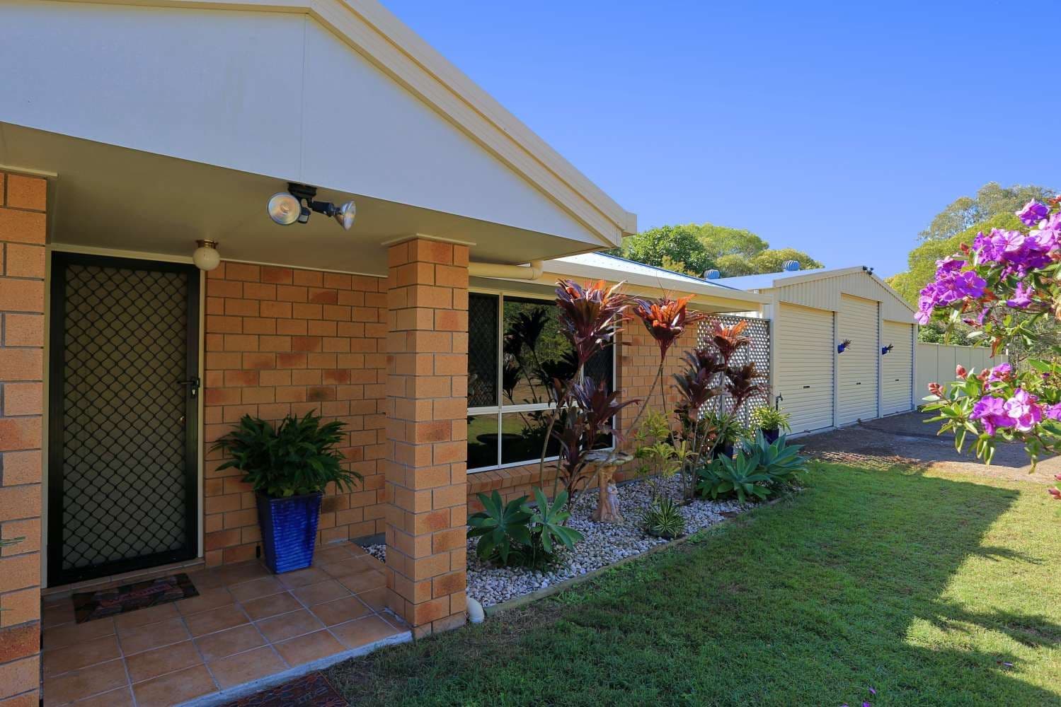 2 Tammy Road, MOORE PARK BEACH QLD 4670, Moore Park Beach - Thumbnail 2