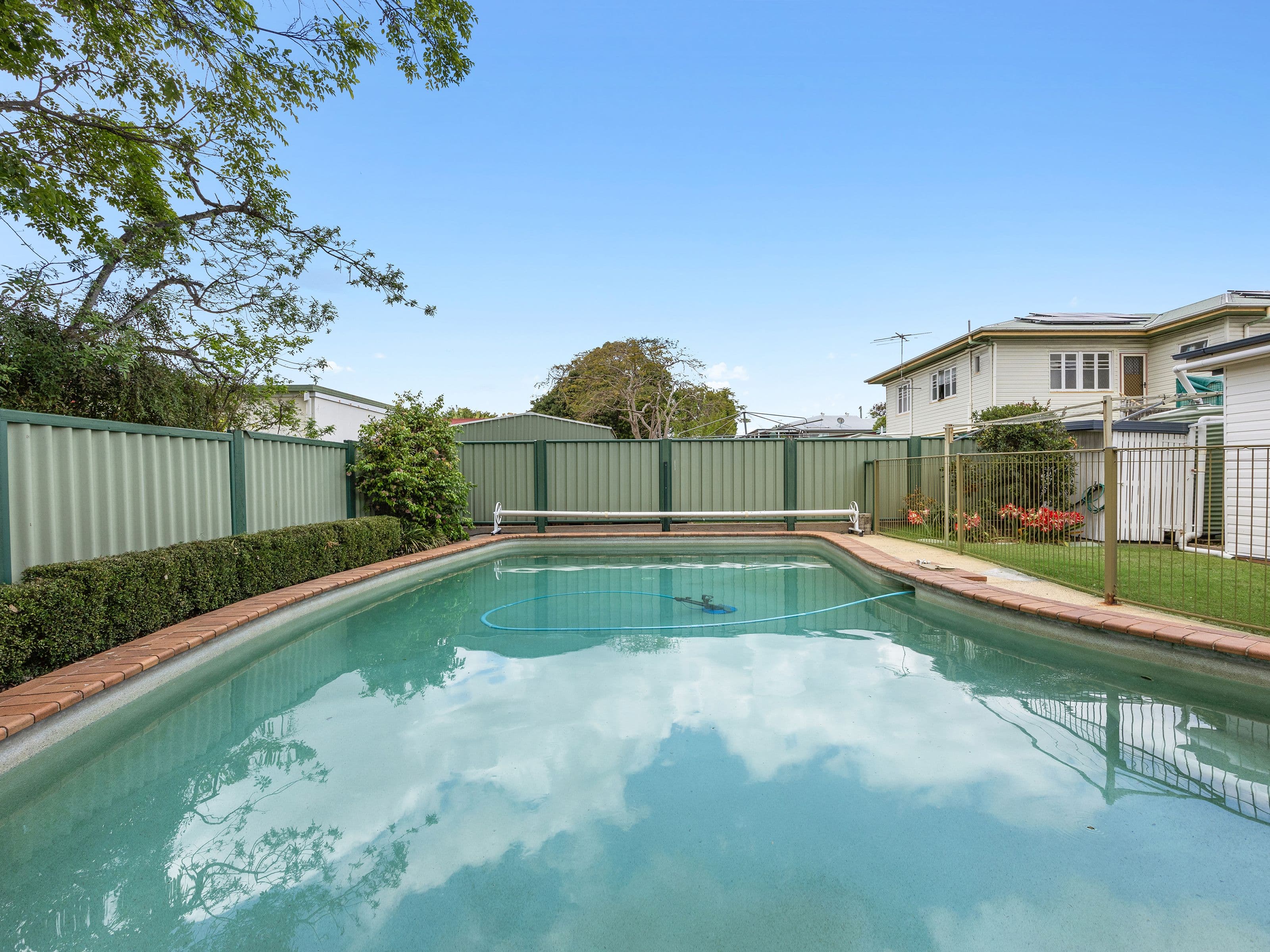 2 Molloy Street, Silkstone QLD 4304, Silkstone - Thumbnail 3