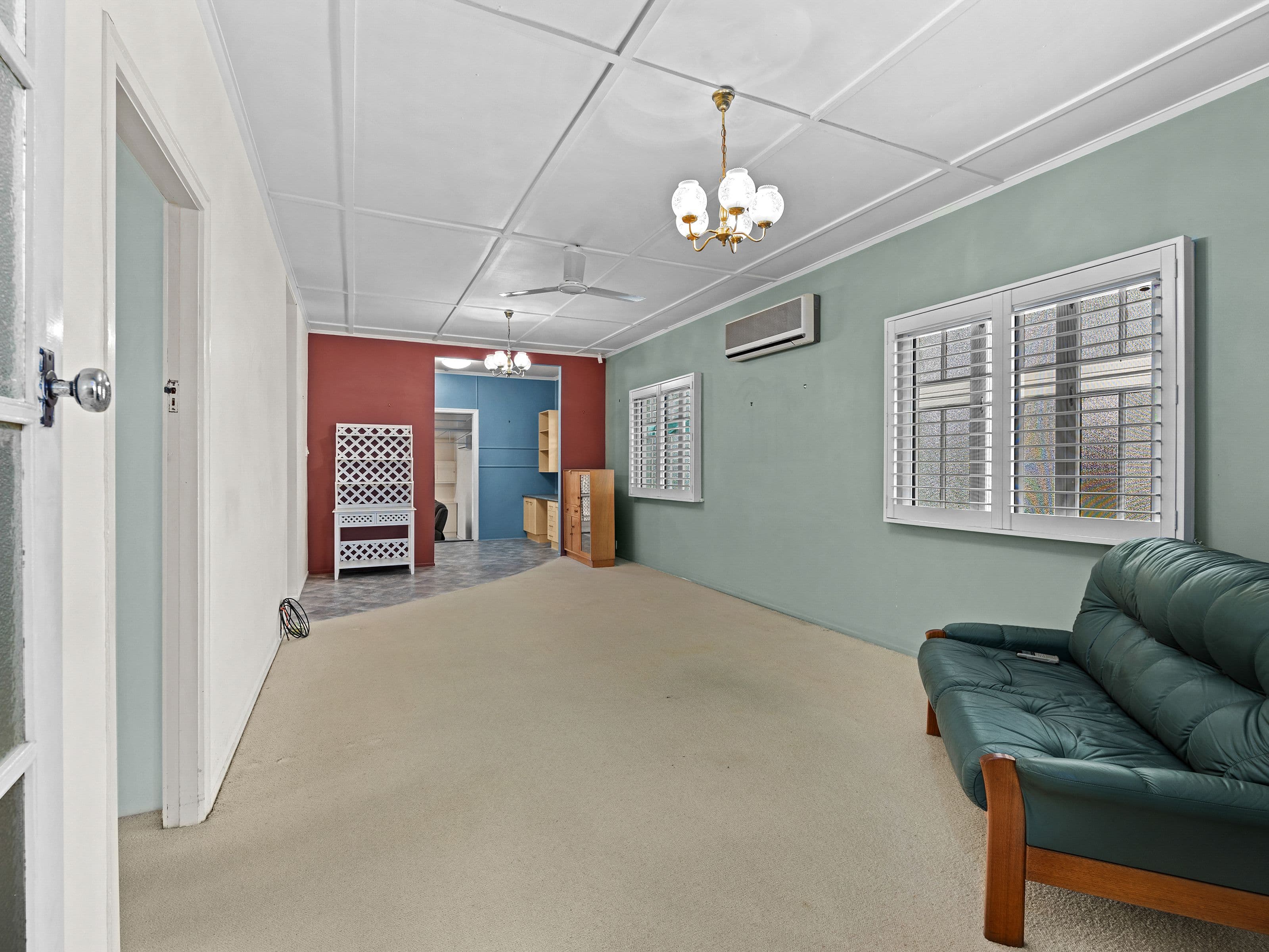 2 Molloy Street, Silkstone QLD 4304, Silkstone - Thumbnail 8