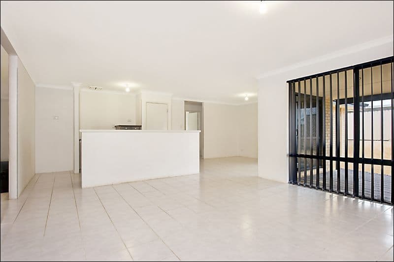 3 Patula Link, AUBIN GROVE WA 6164, Aubin Grove - Thumbnail 2