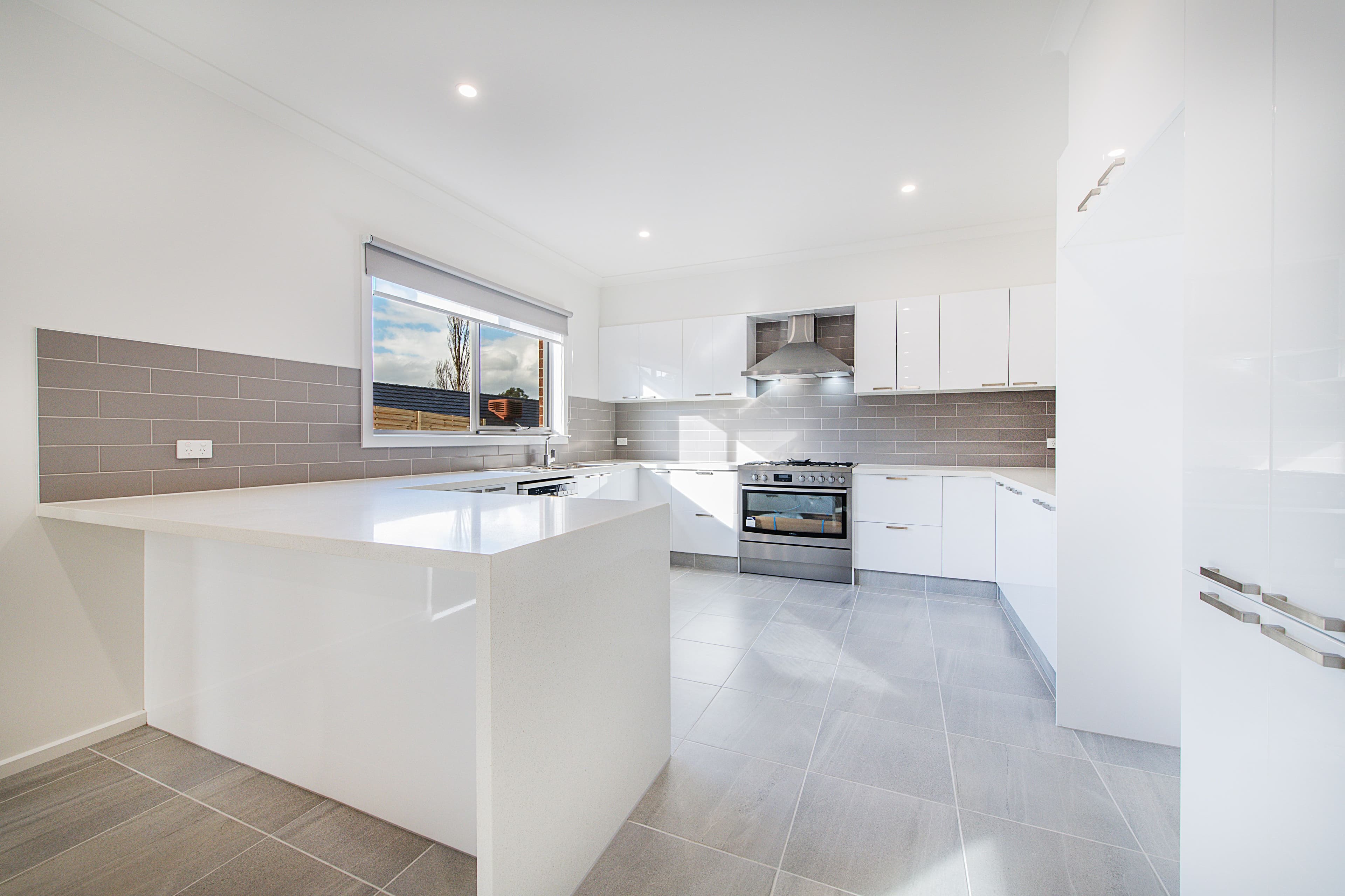 2 Solander Close, Kilsyth VIC 3137, Kilsyth - Thumbnail 2
