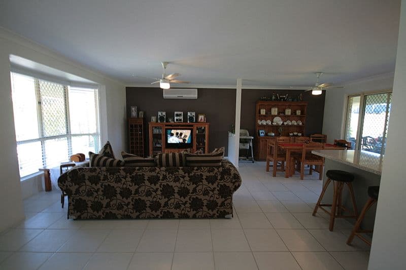 137a Pohon Drive, TANAH MERAH QLD 4128, Tanah Merah - Thumbnail 4