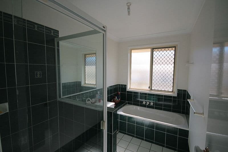 137a Pohon Drive, TANAH MERAH QLD 4128, Tanah Merah - Thumbnail 8