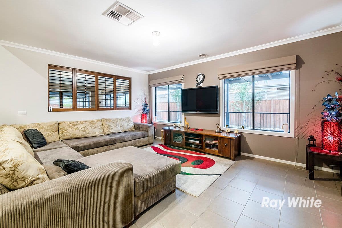 11 Dan Morgan Drive, Cranbourne East VIC 3977, Cranbourne East - Thumbnail 8