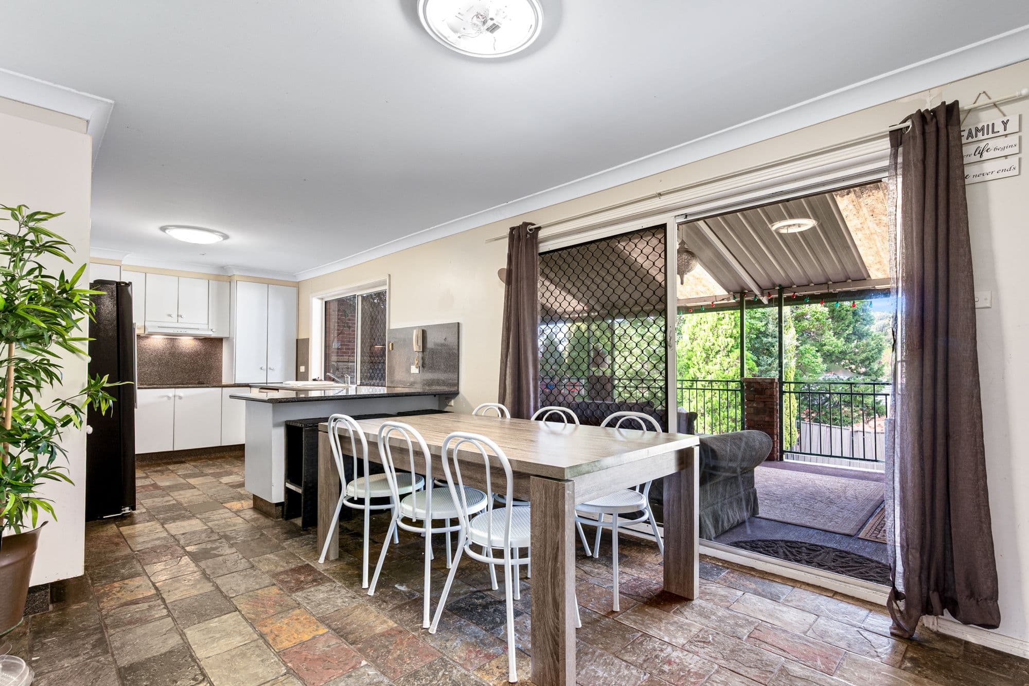 15 Amazon Place, Kearns NSW 2558, Kearns - Thumbnail 4
