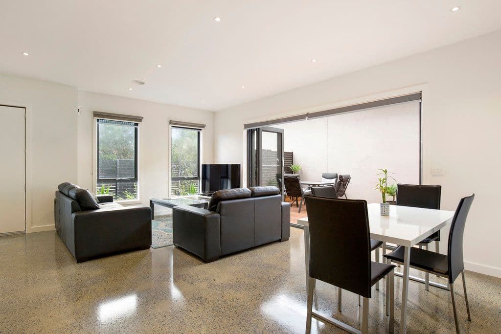8a Porter Road, Carnegie VIC 3163, Carnegie - Thumbnail 3