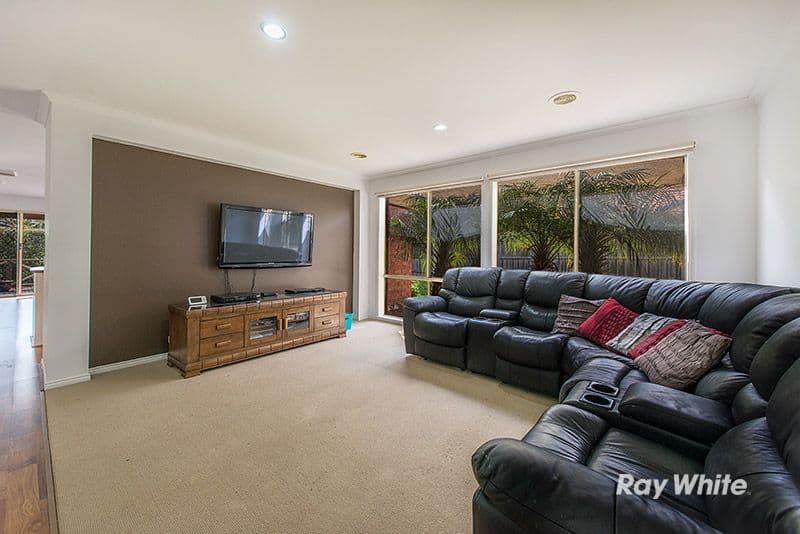 33 Jagger Circuit, Cranbourne East VIC 3977, Cranbourne East - Thumbnail 5