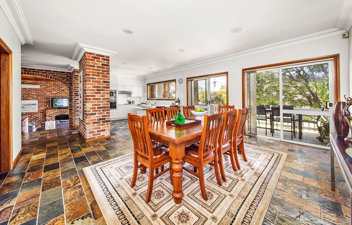 40 Blaxland Drive, Illawong - Thumbnail 3