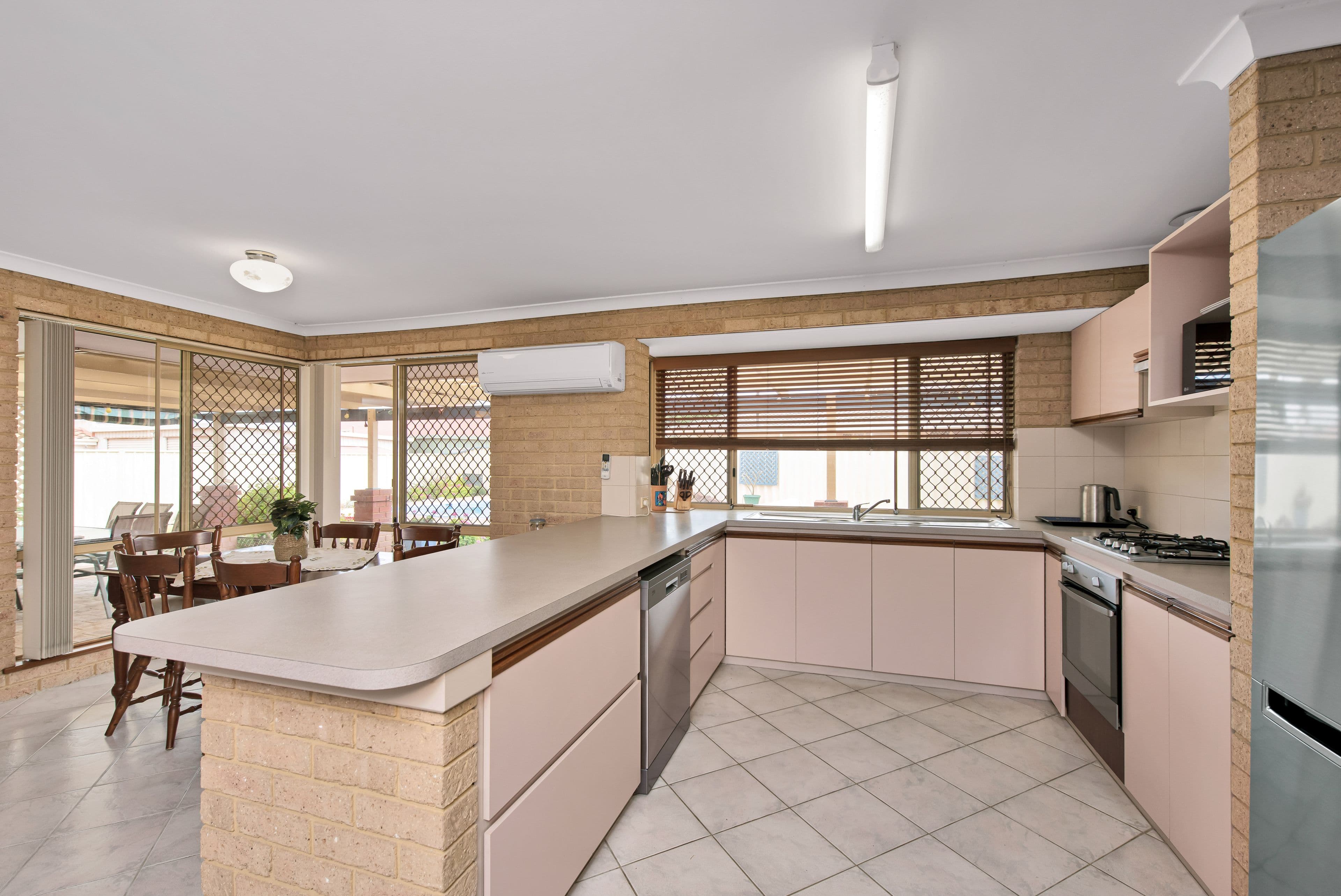 28 Cooper Circuit, Mount Tarcoola WA 6530, Mount Tarcoola - Thumbnail 3