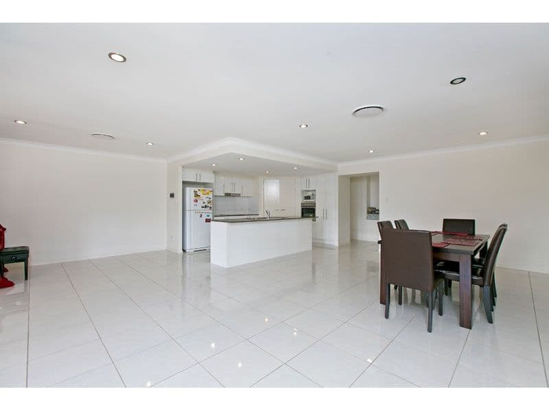 19 Cimmaron Circuit, THORNLANDS QLD 4164, Thornlands - Thumbnail 4