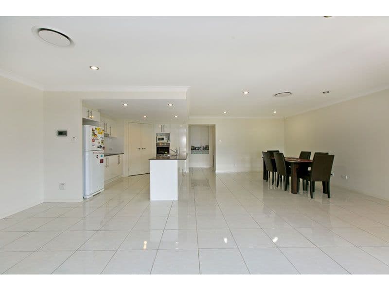 19 Cimmaron Circuit, THORNLANDS QLD 4164, Thornlands - Thumbnail 5
