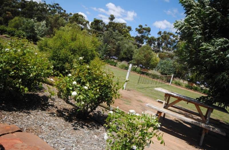9  Fawcett Drive, LAKE WYANGAN NSW 2680, Lake Wyangan - Thumbnail 2
