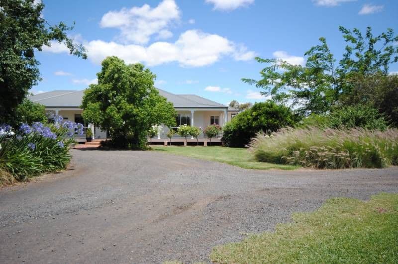 9  Fawcett Drive, LAKE WYANGAN NSW 2680, Lake Wyangan - Thumbnail 5