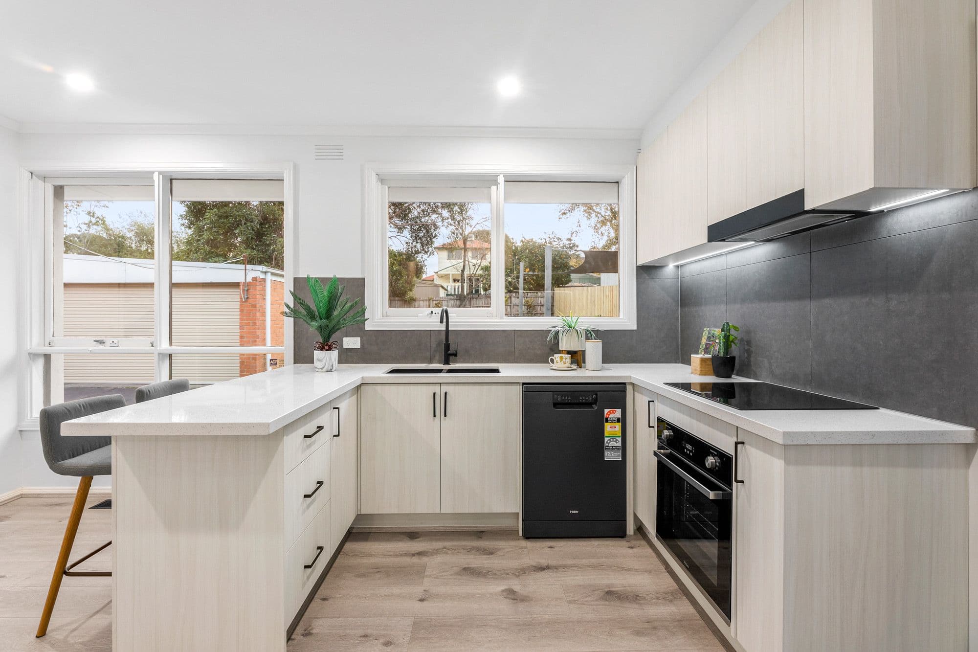 21 Parer Street, Burwood VIC 3125, Burwood - Thumbnail 6