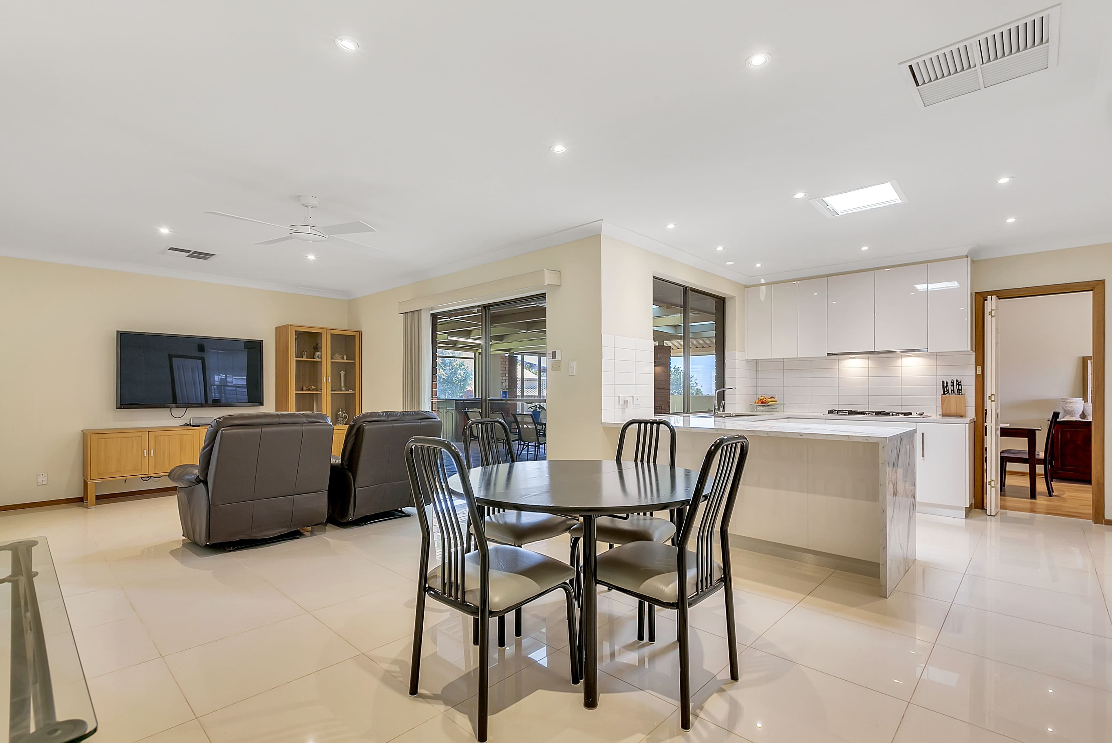 4 Glenarbon Court, Para Hills SA 5096, Para Hills - Thumbnail 8