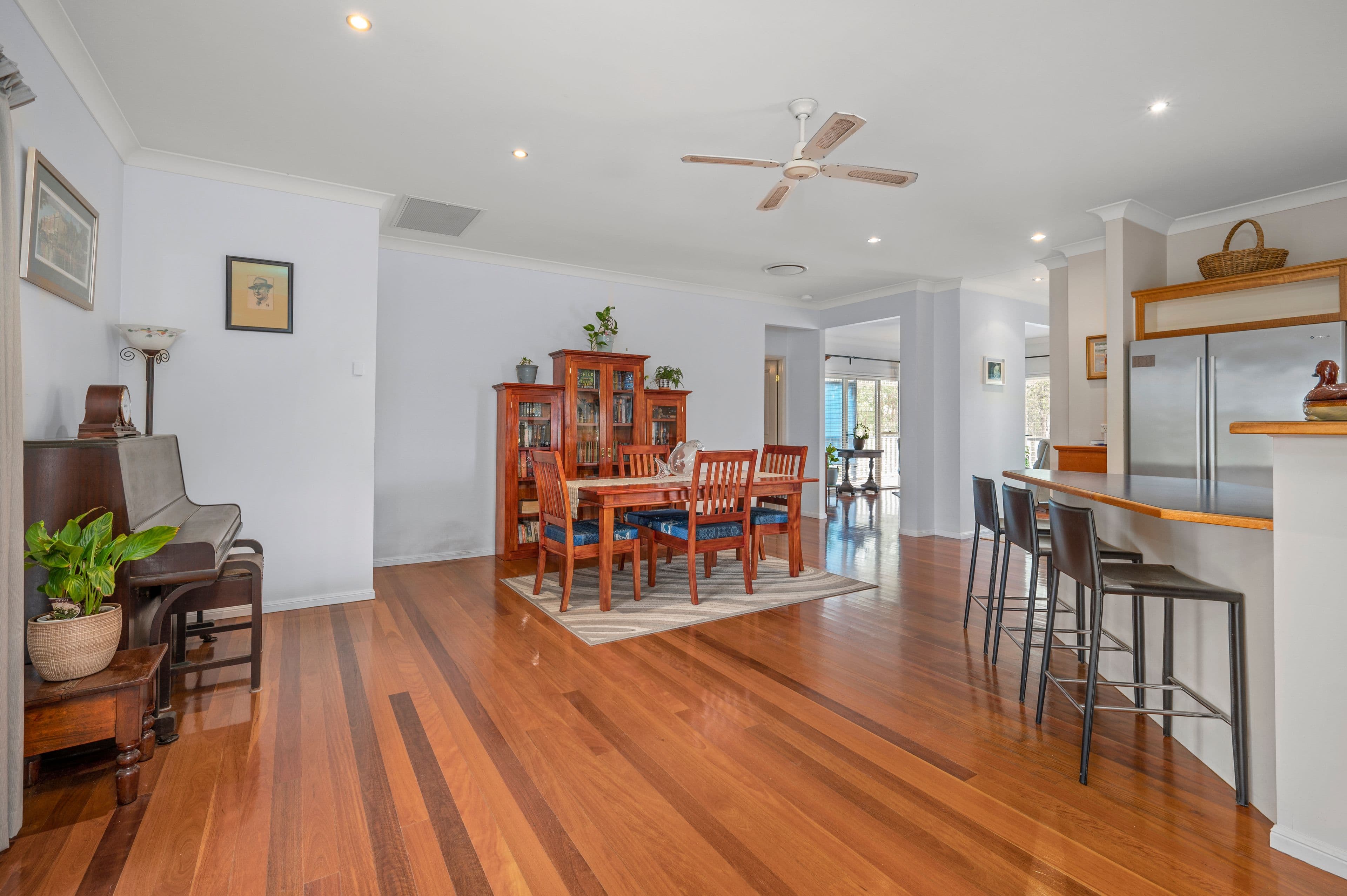 4 Marinda Crescent, Brookwater QLD 4300, Brookwater - Thumbnail 8