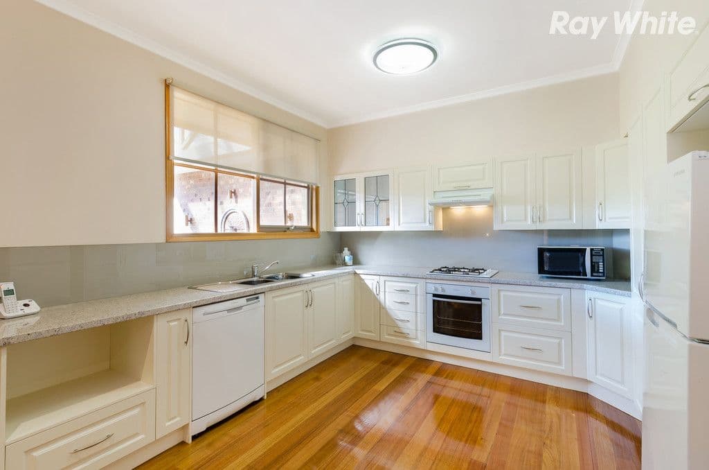 3 Peartree Place, Knoxfield VIC 3180, Knoxfield - Thumbnail 2