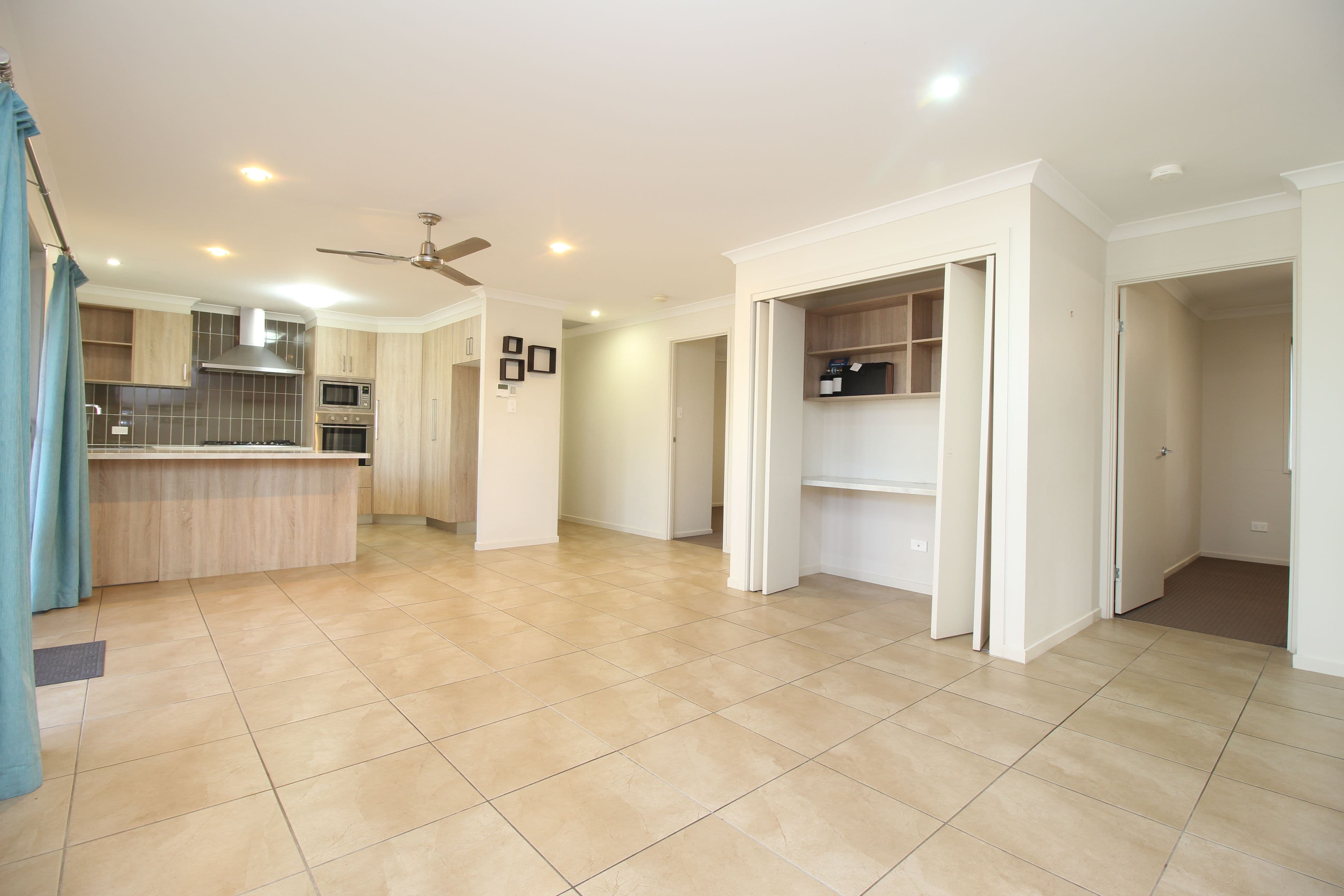 180 Opal Street, Emerald QLD 4720, Emerald - Thumbnail 5