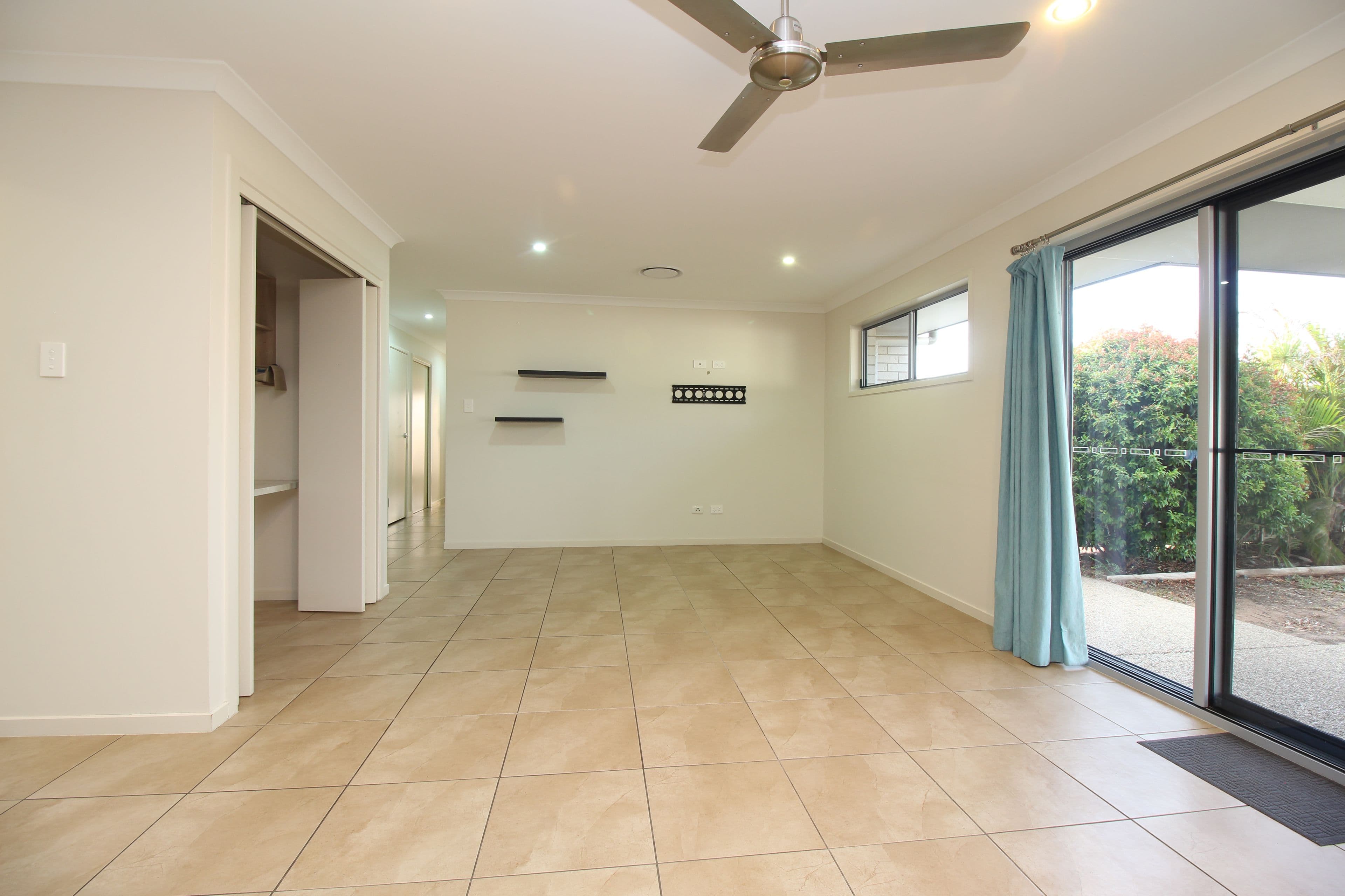 180 Opal Street, Emerald QLD 4720, Emerald - Thumbnail 8