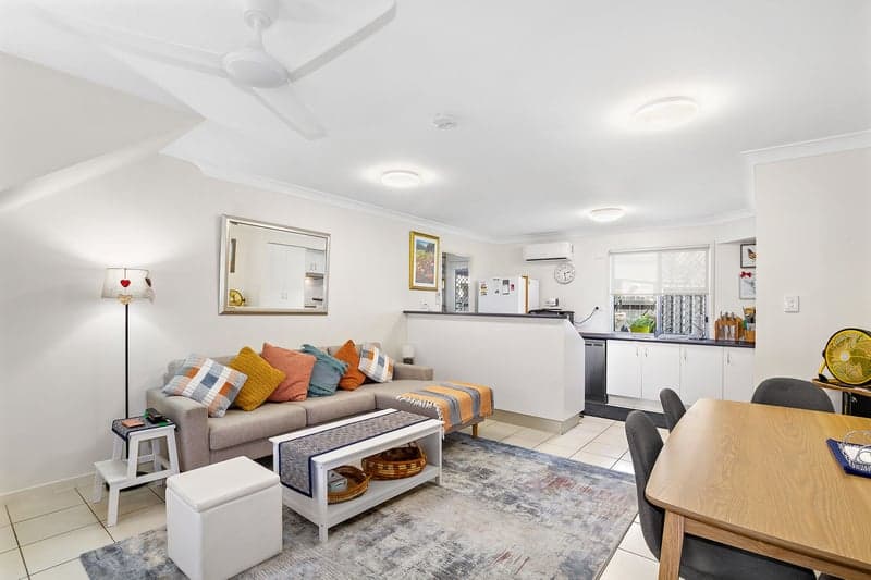 58 Fleet Drive, Kippa-Ring - Thumbnail 3