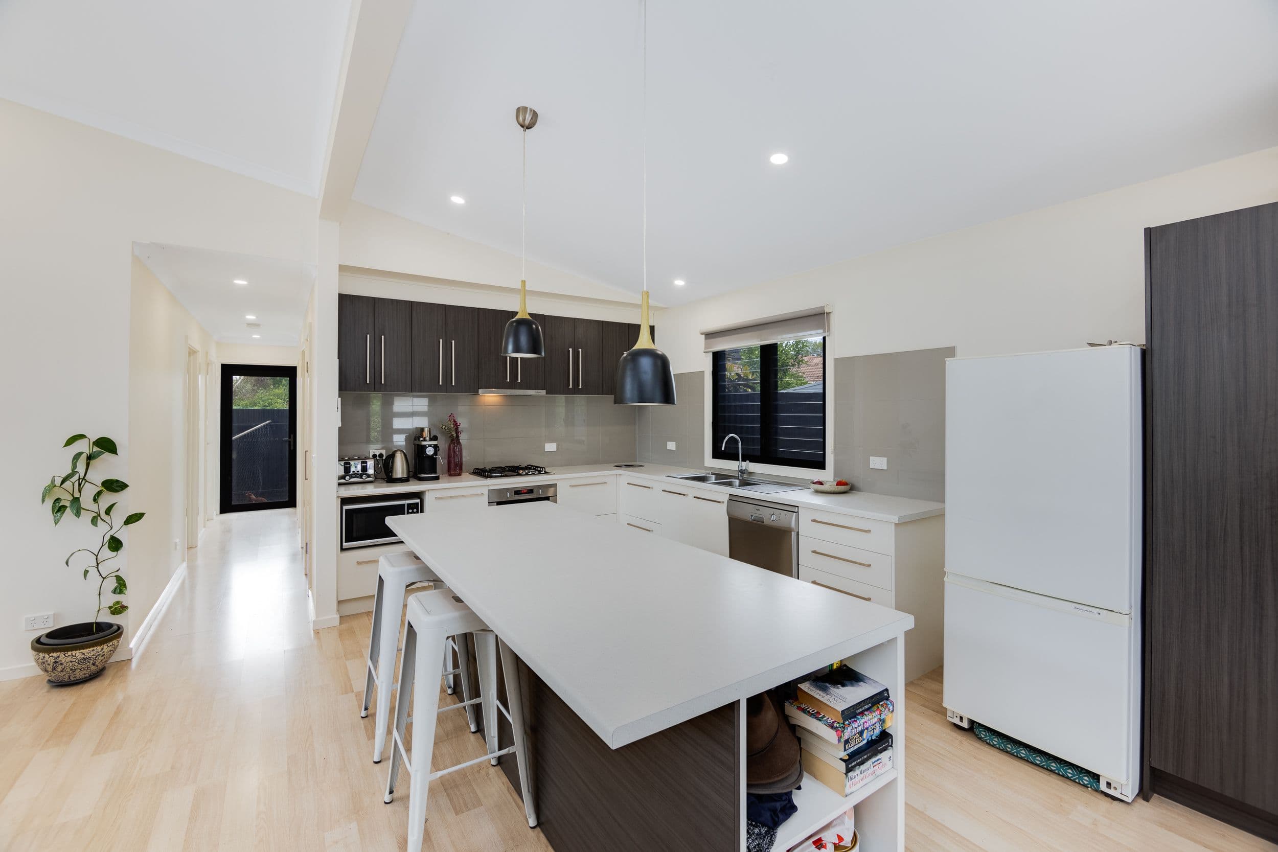 9 Pryors Road, Horsham VIC 3400, Horsham - Thumbnail 2