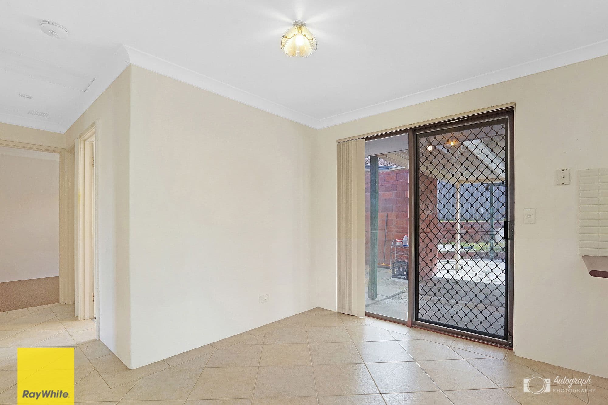 47 Oakleaf Circle, Mirrabooka WA 6061, Mirrabooka - Thumbnail 4