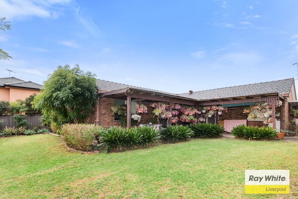 9 Arwon Avenue, Casula - Thumbnail 2