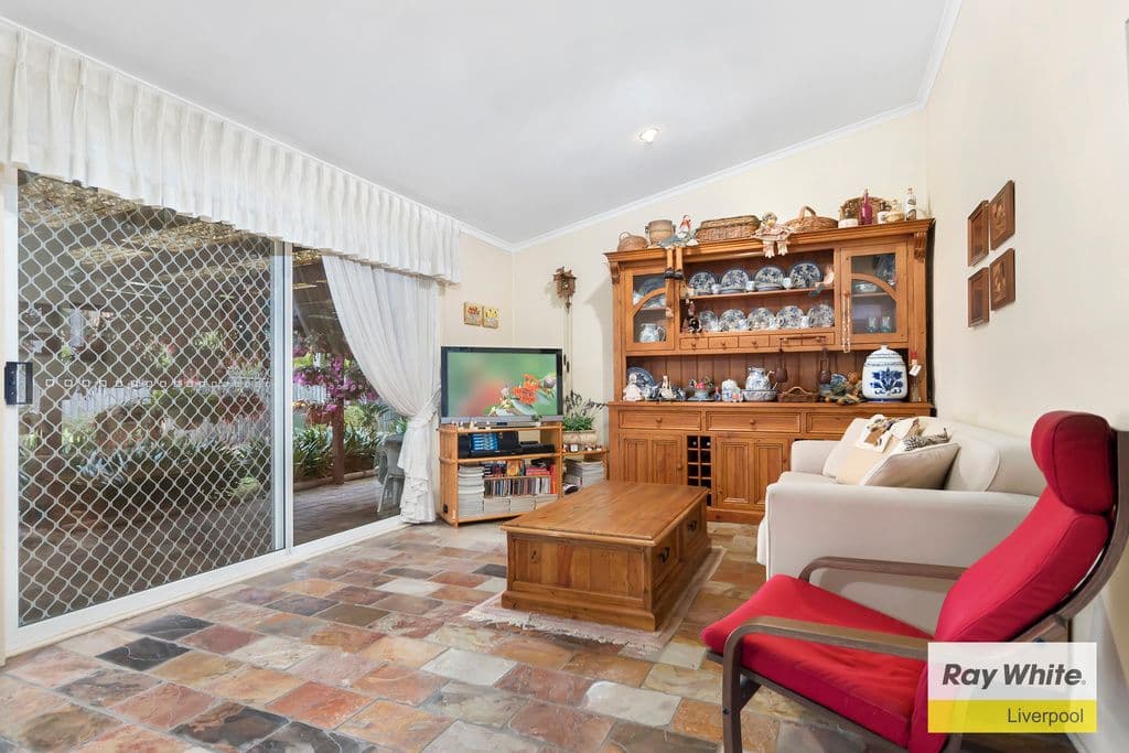 9 Arwon Avenue, Casula - Thumbnail 6