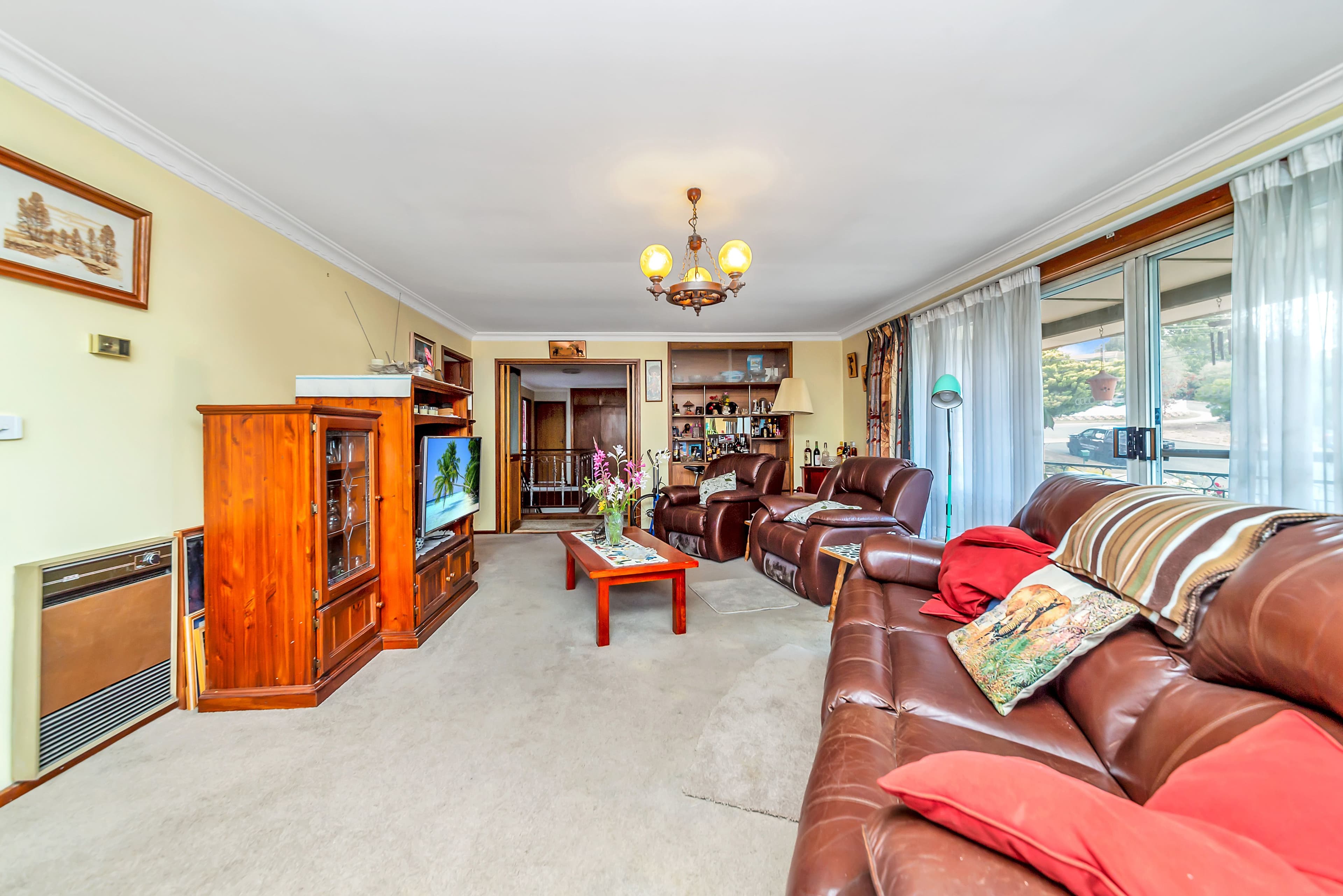 4 Nimmitabel Place, Queanbeyan NSW 2620, Queanbeyan - Thumbnail 6