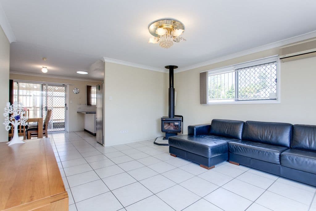 4 Ryecroft Place, Richlands QLD 4077, Richlands - Thumbnail 2