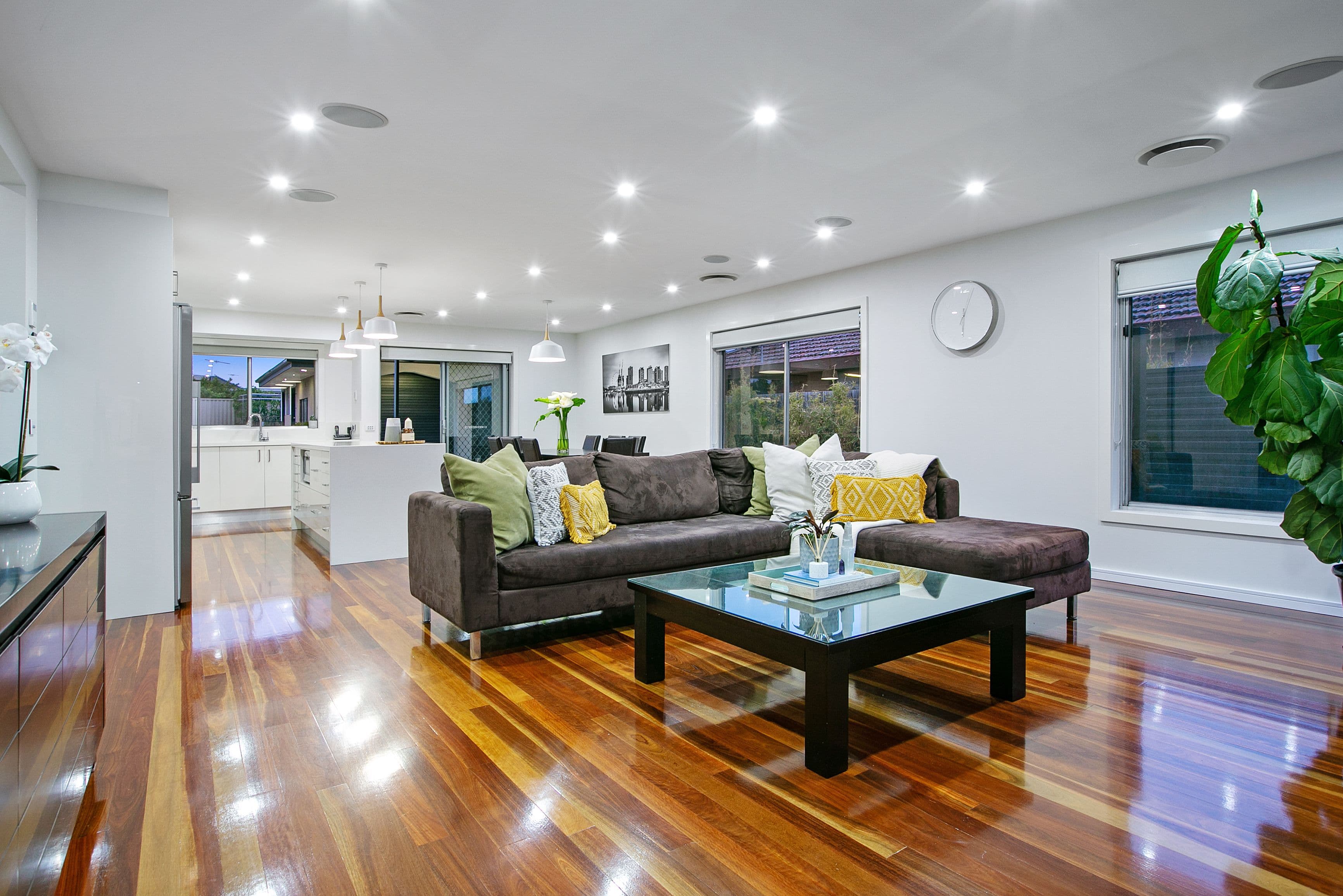 136 Hughes Parade, Reservoir VIC 3073, Reservoir - Thumbnail 3