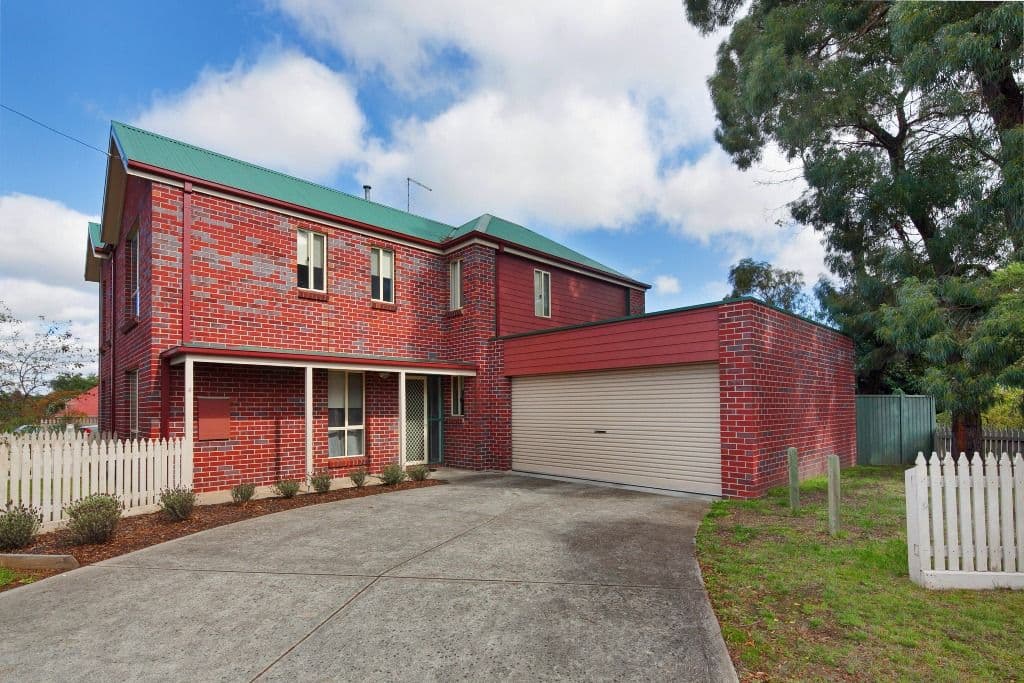 4 Bentley Place, BALLARAT EAST VIC 3350, Ballarat East - Image 1