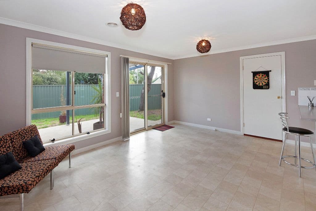 4 Bentley Place, BALLARAT EAST VIC 3350, Ballarat East - Thumbnail 3