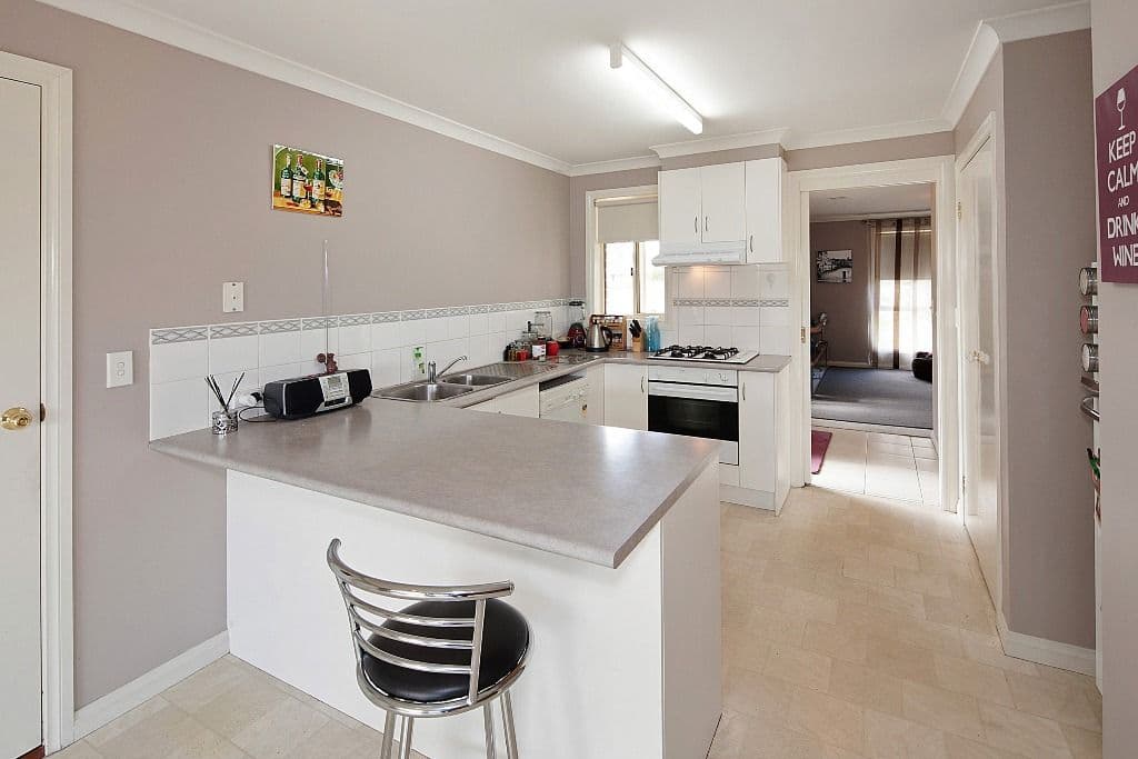 4 Bentley Place, BALLARAT EAST VIC 3350, Ballarat East - Thumbnail 4