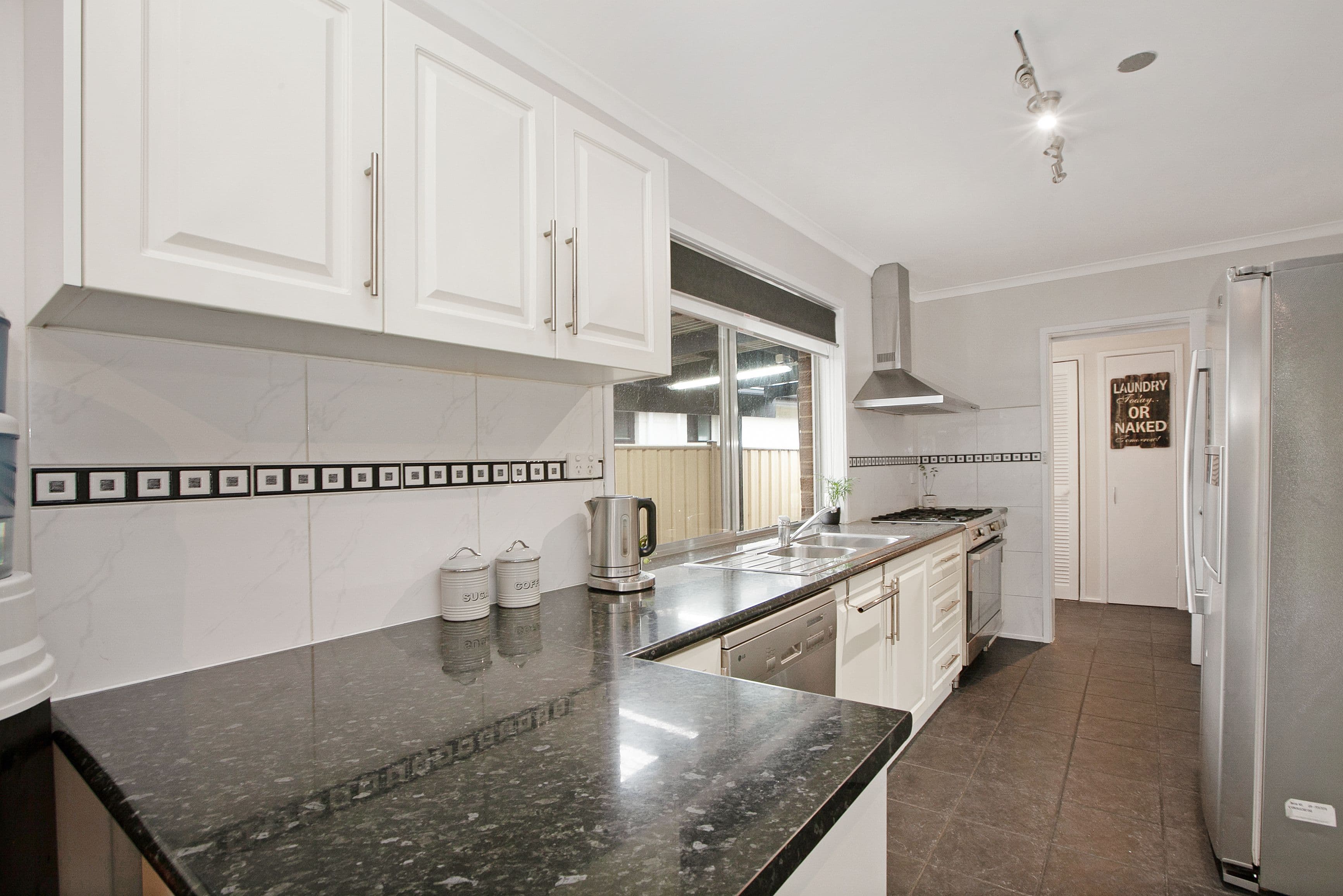 19 Moira Avenue, Reservoir VIC 3073, Reservoir - Thumbnail 5