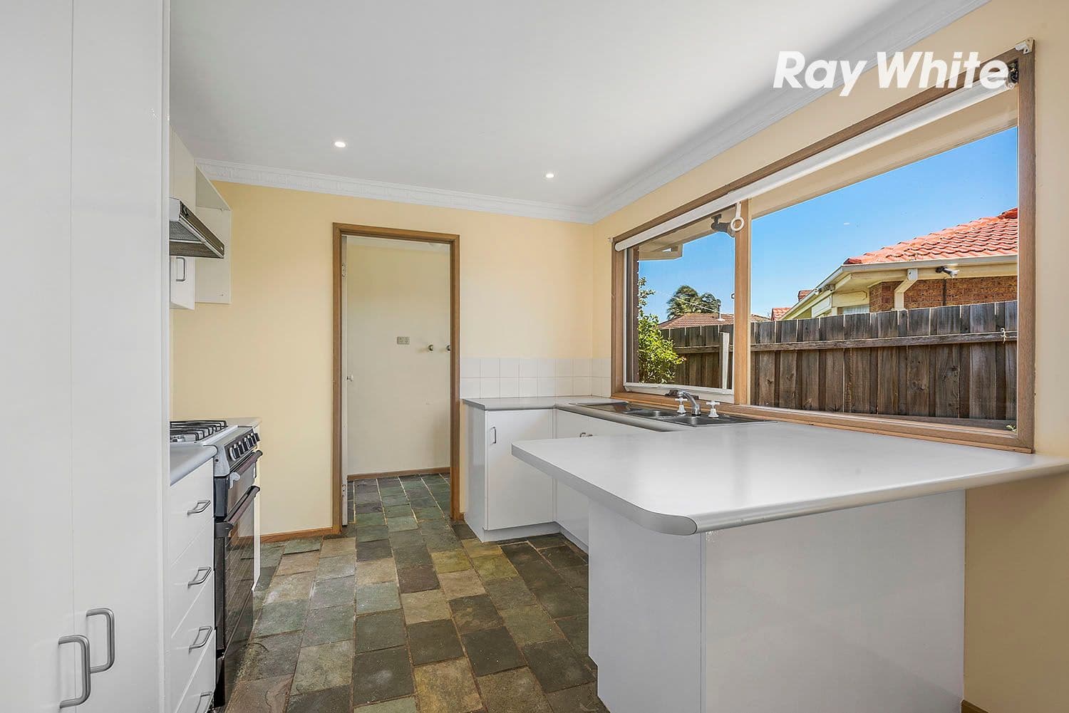 15 Oriflamme Court, Aspendale Gardens VIC 3195, Aspendale Gardens - Thumbnail 3