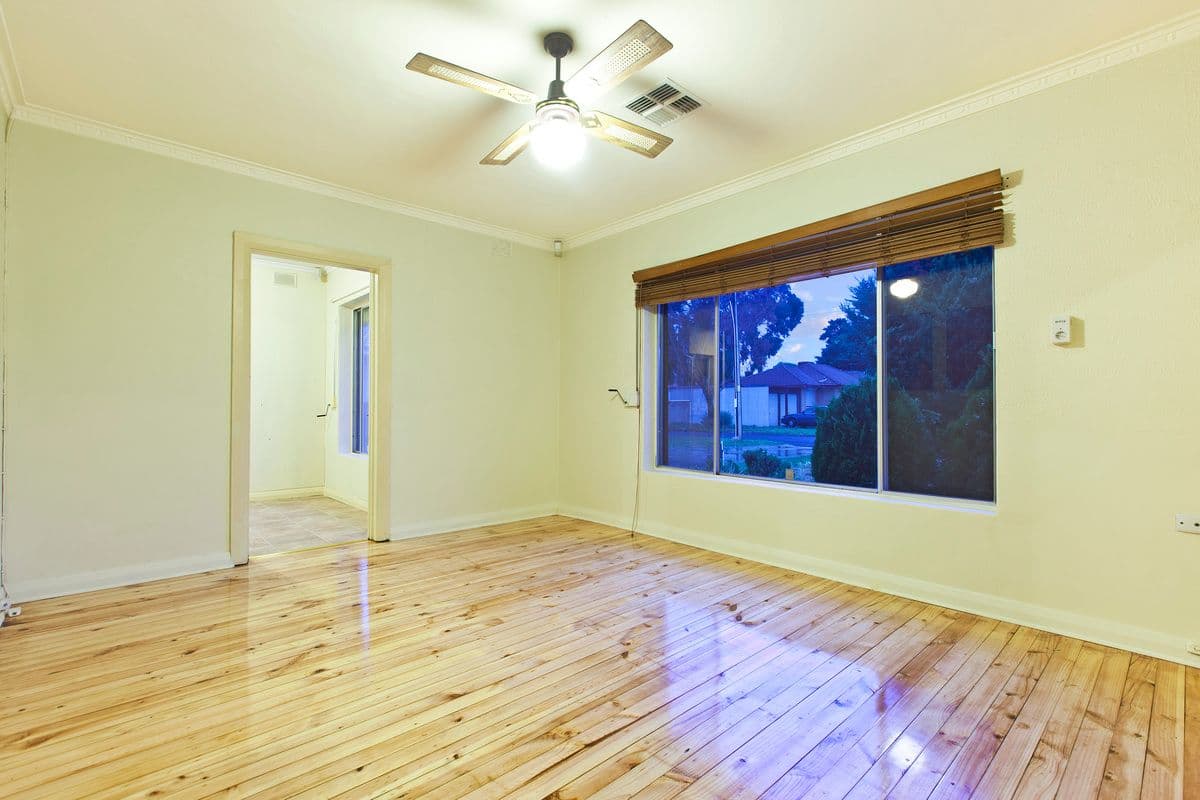 10 Joanne Street, Salisbury North SA 5108, Salisbury North - Thumbnail 2