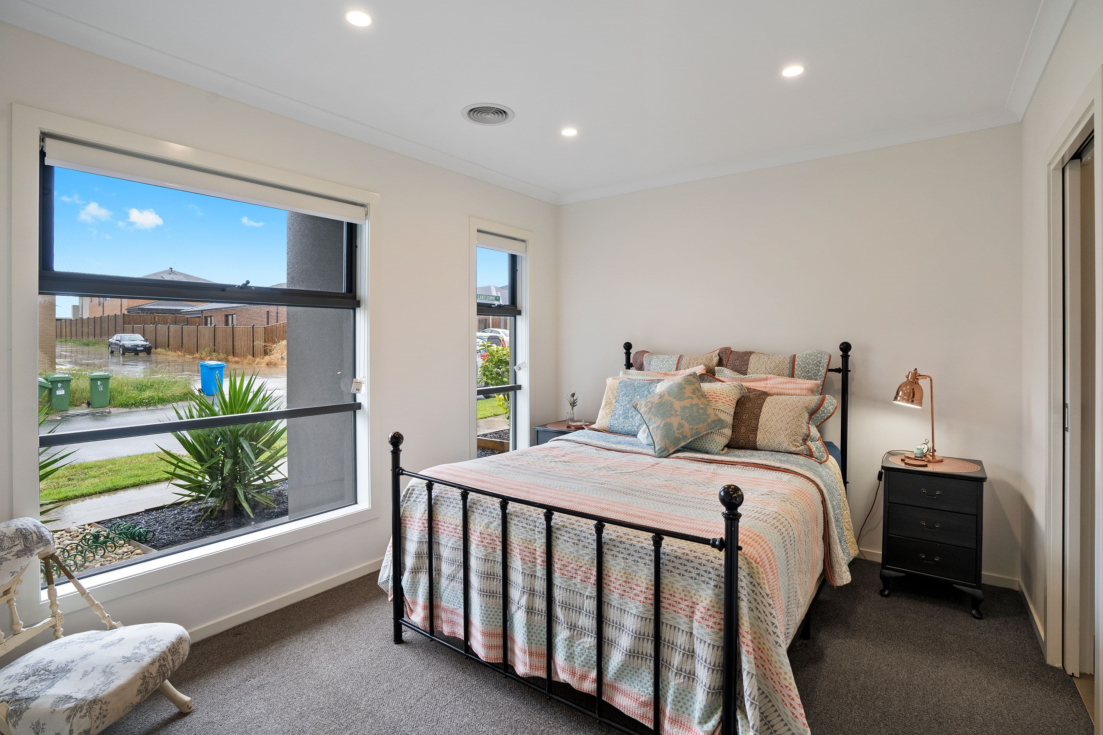 13 Landsdowne, Clyde North VIC 3978, Clyde North - Thumbnail 6
