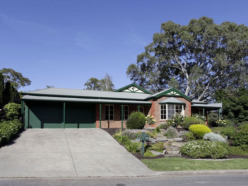 18 The Parkway, Aberfoyle Park - Image 1