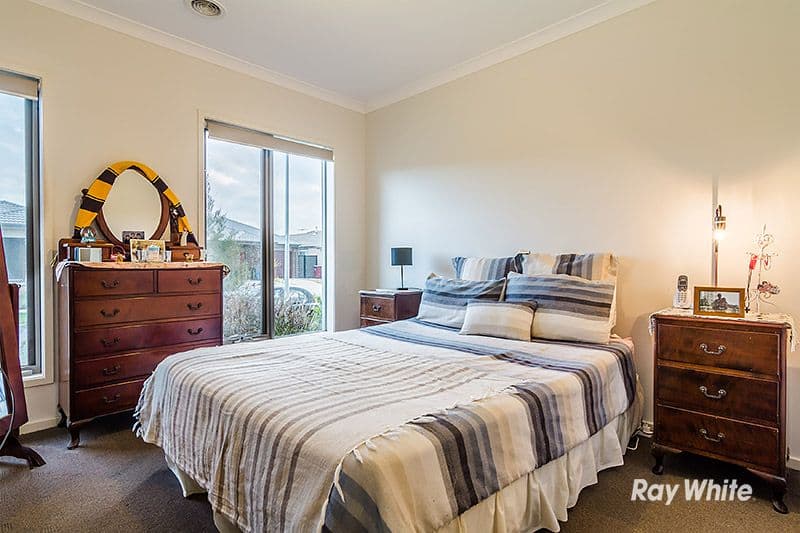 10 Jutland Close, Clyde North VIC 3978, Clyde North - Thumbnail 5