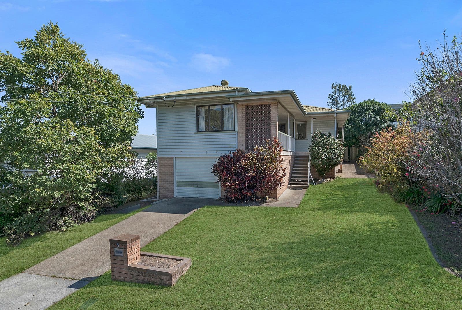 5 Lacon Street, Holland Park West QLD 4121, Holland Park West - Image 1