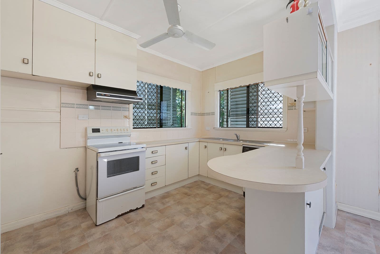 5 Lacon Street, Holland Park West QLD 4121, Holland Park West - Thumbnail 3