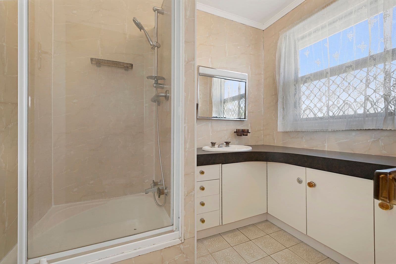 5 Lacon Street, Holland Park West QLD 4121, Holland Park West - Thumbnail 8