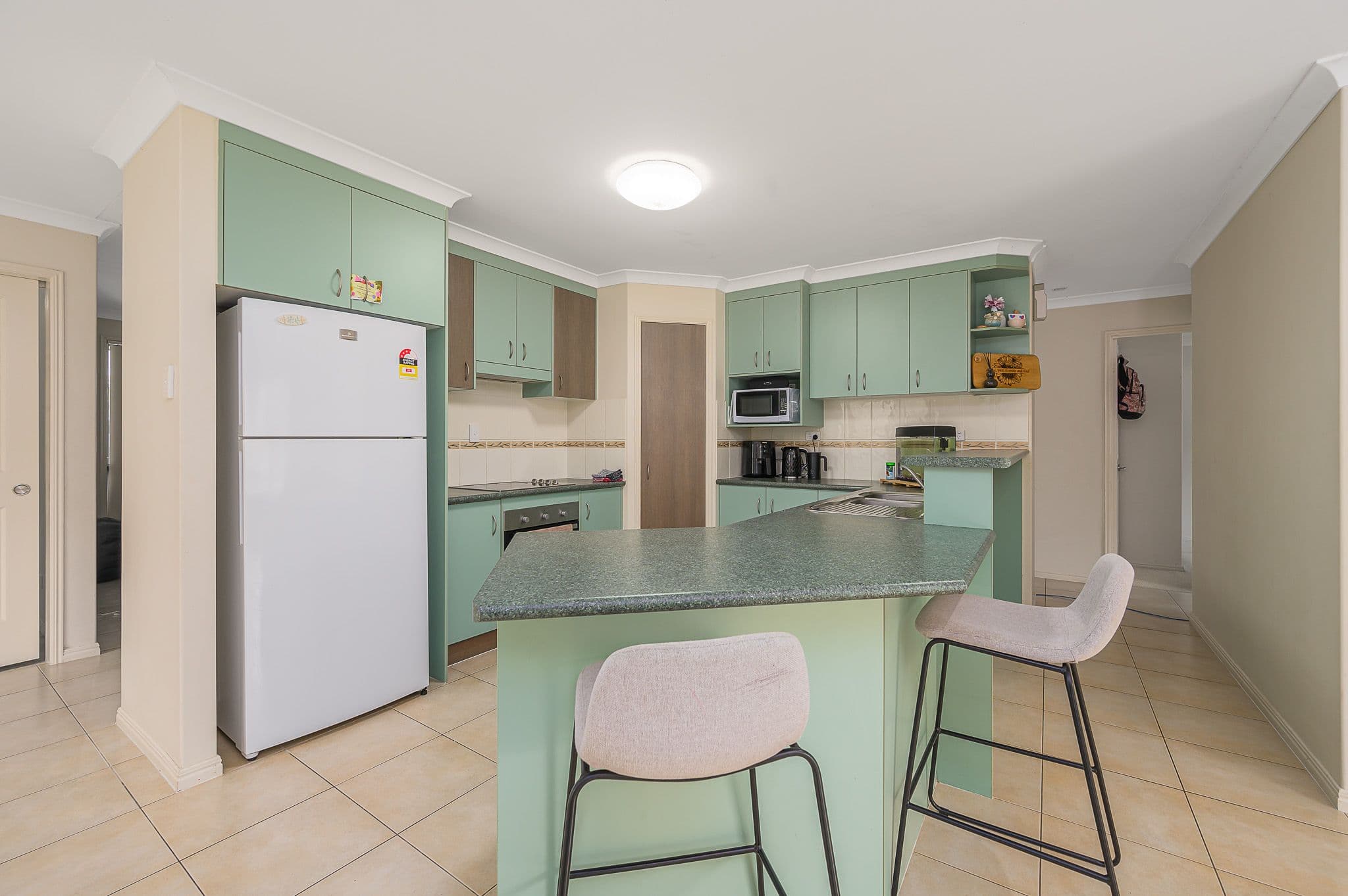 146 Col Brown Avenue, Clinton QLD 4680, Clinton - Thumbnail 5