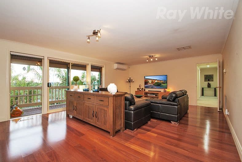 22 YARRARIDGE Drive, Chirnside Park VIC 3116, Chirnside Park - Thumbnail 3
