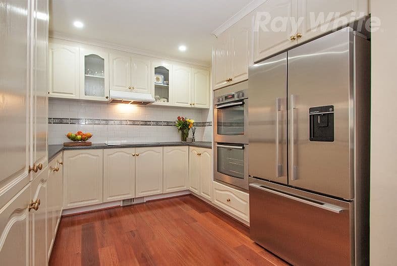 22 YARRARIDGE Drive, Chirnside Park VIC 3116, Chirnside Park - Thumbnail 4