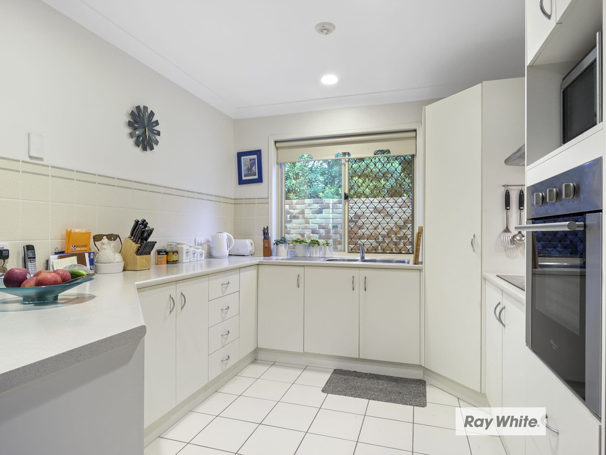 4 Huon Place, Forest Lake QLD 4078, Forest Lake - Thumbnail 3