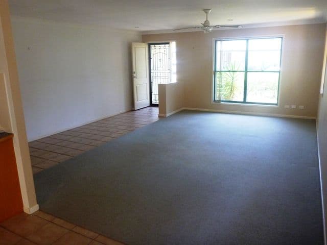43 Seville Circuit, BURLEIGH WATERS QLD 4220, Burleigh Waters - Thumbnail 2