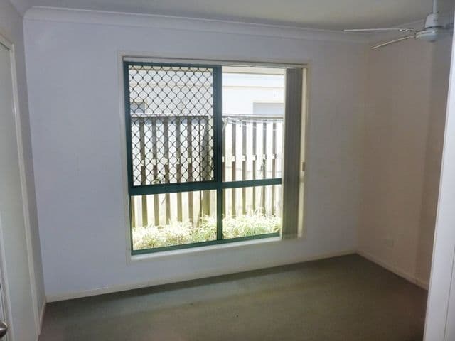 43 Seville Circuit, BURLEIGH WATERS QLD 4220, Burleigh Waters - Thumbnail 6